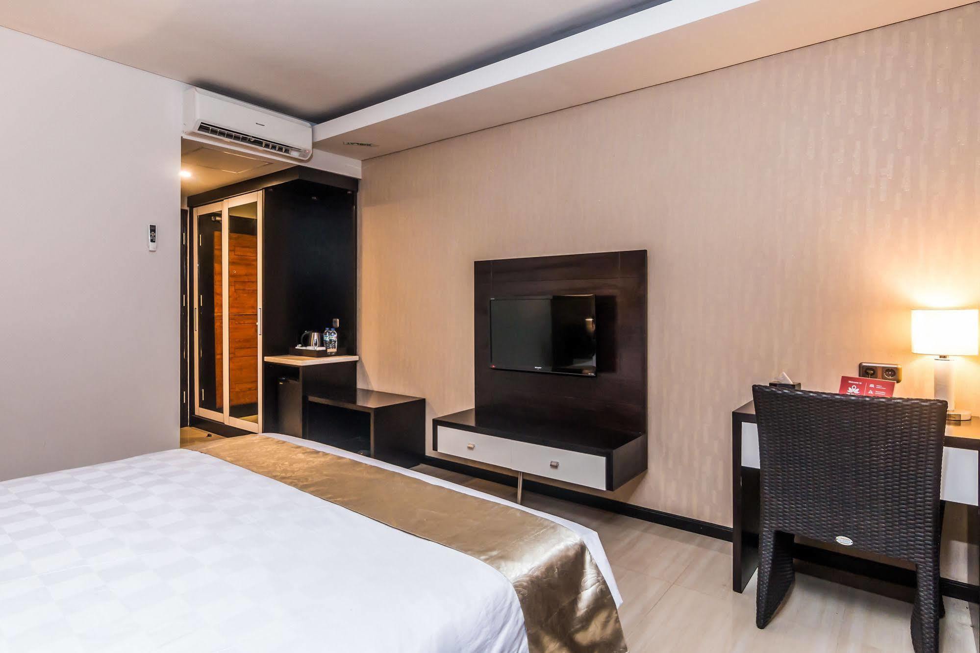 Zen Rooms Denpasar Marlboro Exteriér fotografie