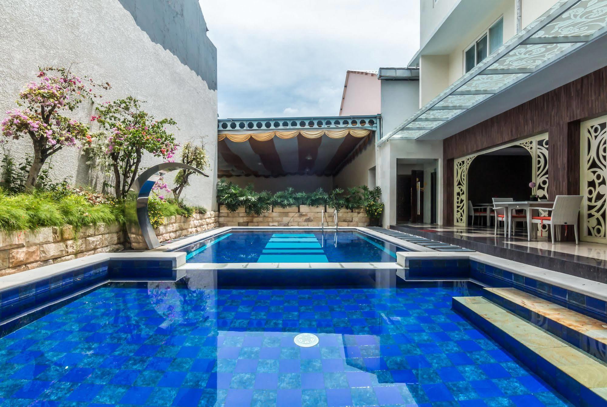 Zen Rooms Denpasar Marlboro Exteriér fotografie